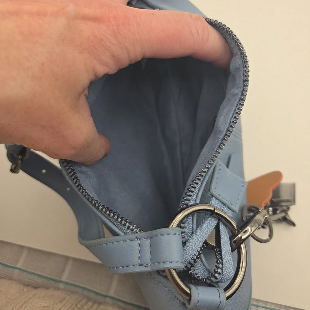 Steve Madden Blue Pebbled Vegan Leather Shoulder Bag Handbag Charms VTG